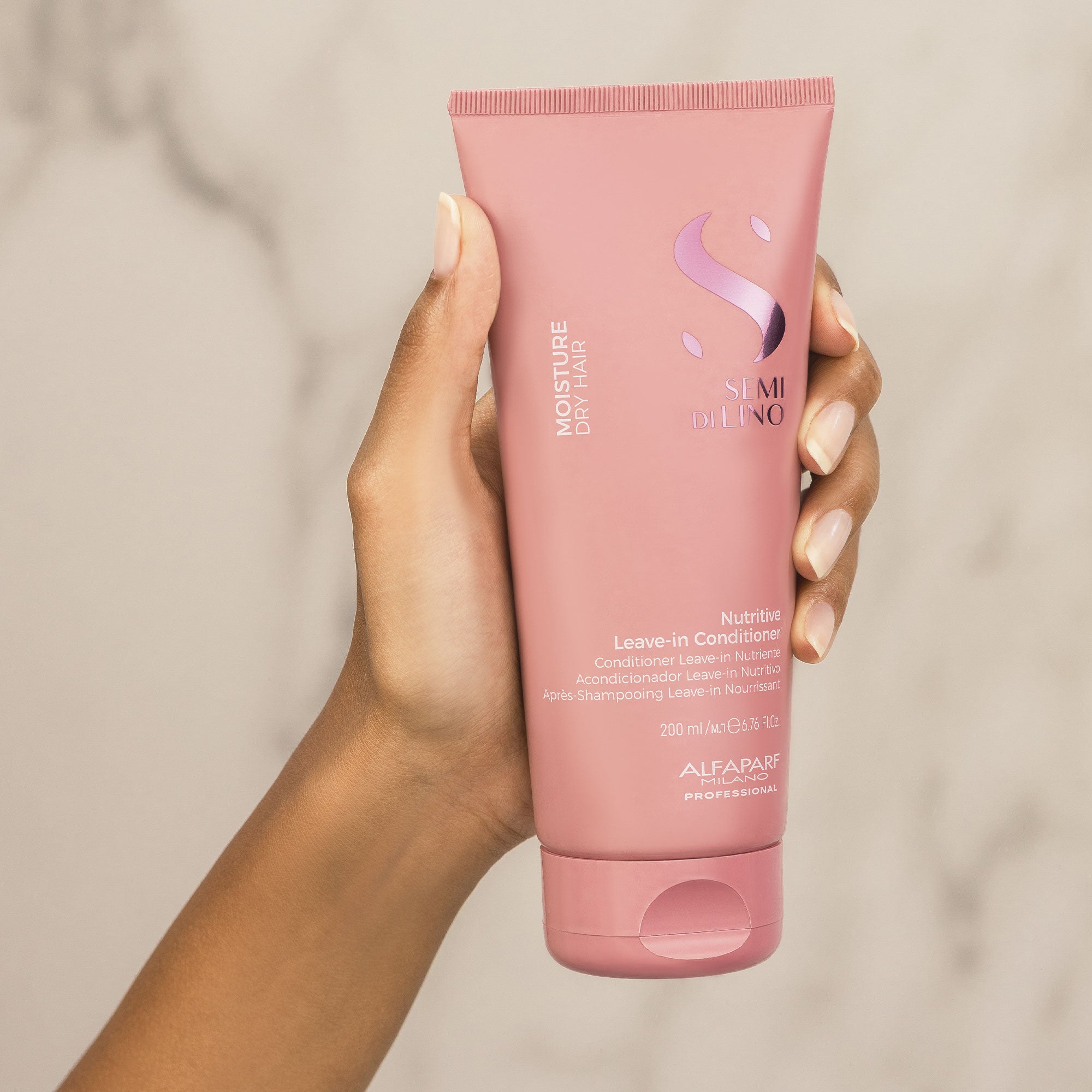 Moisture Nutritive Leave-in Conditioner